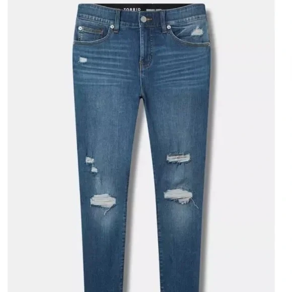 torrid Distressed Dark Blue High-Rise bombshell Skinny Jeans - Picture 3 of 15